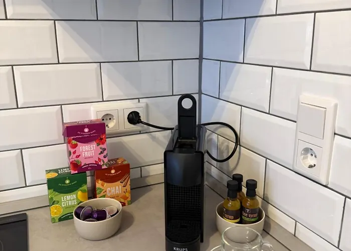 Zentrale ,moderne Und Stilvolle Nähe Klinik Und Messe Apartment *